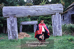 Click here to send this image of an Aboriginal costume as a free electronic postcard 