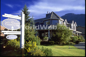 A front view of the Lady MacDonald Country Inn