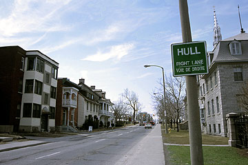 Outdated 
      Sign Leading to Gatineau