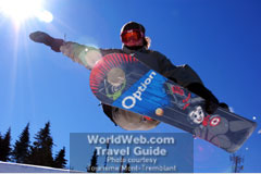 A snowboarder in Mont-Tremblant