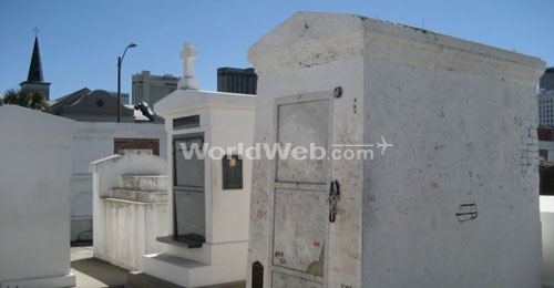 Marie Lavaue's Tomb, New Orleans, LA