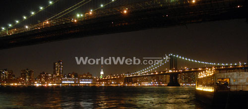 Brooklyn bridge at night
